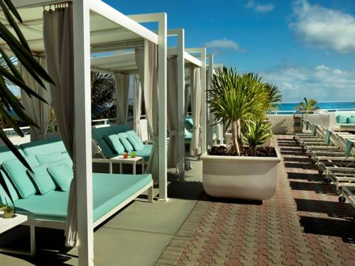westin-beach-resort-fort-lauderdale-beach-oceanfront-pool-deck
